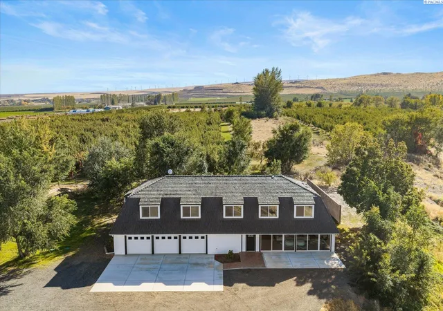Single family home for sale at 33704 S Tamarack Pr SE, Kennewick, WA 99337 | MLS# PAC297032
