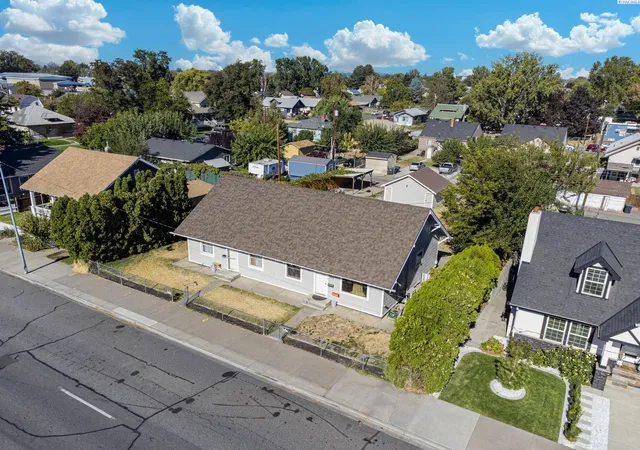 Photo 3 of House for sale at 719-723 W Clark St, Pasco, WA 99301 | MLS# PAC297035 | Listing updated on 2026-10-15