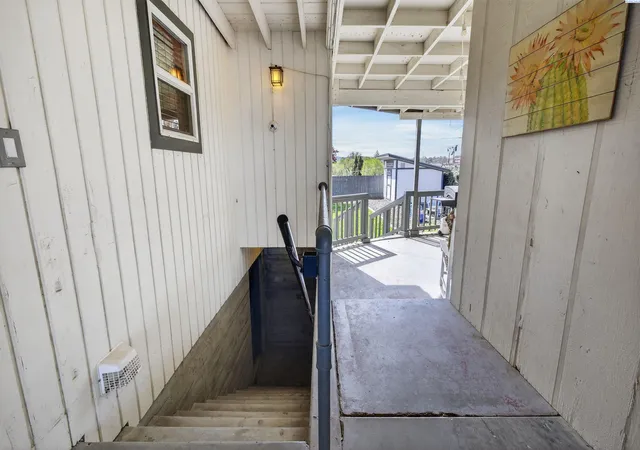 Photo 3 of Single family home for sale at 2409 W Albany, Kennewick, WA 99336 | MLS# PAC297039 | Listing updated on 2026-10-14