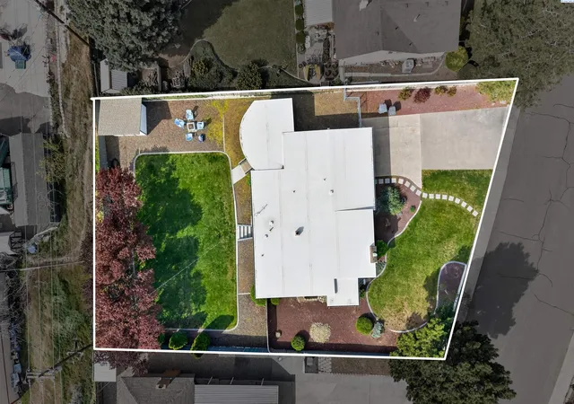 Photo 4 of Single family home for sale at 2409 W Albany, Kennewick, WA 99336 | MLS# PAC297039 | Listing updated on 2026-10-14