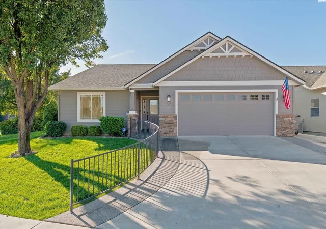 Photo 1 of Single family home for sale at 511 Lakerose Loop, Richland, WA 99352 | MLS# PAC297043 | Listing updated on 2026-10-28