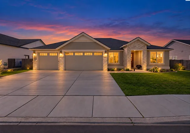 Photo 1 of Single family home for sale at 383 Ventus St, Richland, WA 99352 | MLS# PAC297058 | Listing updated on 2026-10-27