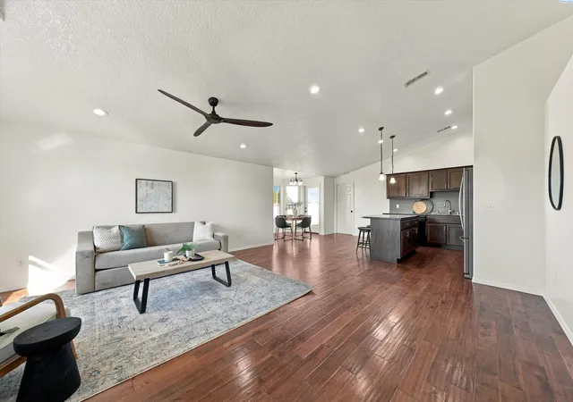 Photo 3 of Single family home for sale at 6209 Panther Ln, Pasco, WA 99301 | MLS# PAC297068 | Listing updated on 2026-10-17
