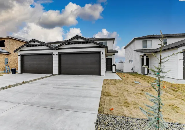 Photo 1 of Sale Pending at 6706 Dradie Pl, Pasco, WA 99301 | MLS# PAC297081 | Listing updated on 2026-10-21