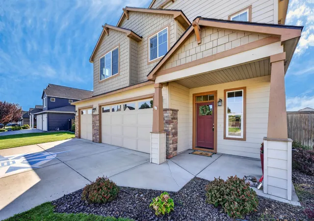Photo 2 of Sale Pending at 6108 Somerset Ln, Pasco, WA 99301 | MLS# PAC297088 | Listing updated on 2026-10-26