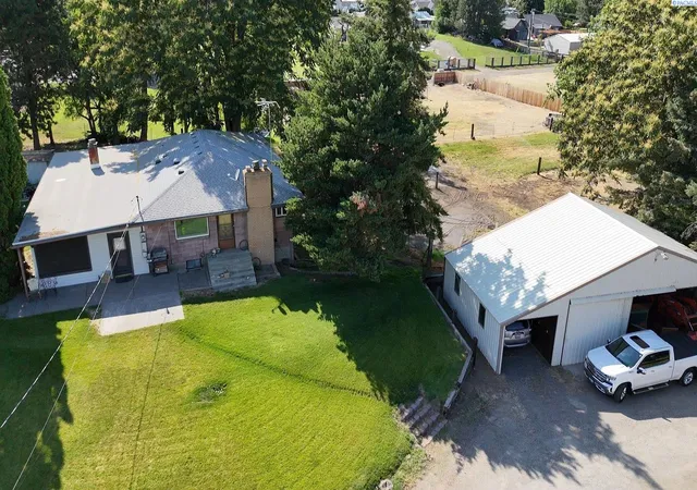 Photo 1 of Single family home for sale at 302 E 23rd Avenue, Kennewick, WA 99337 | MLS# PAC297090 | Listing updated on 2026-10-20
