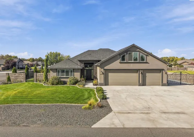 Photo 2 of Single family home for sale at 1916 Road 72, Pasco, WA 99301 | MLS# PAC297099 | Listing updated on 2026-10-14