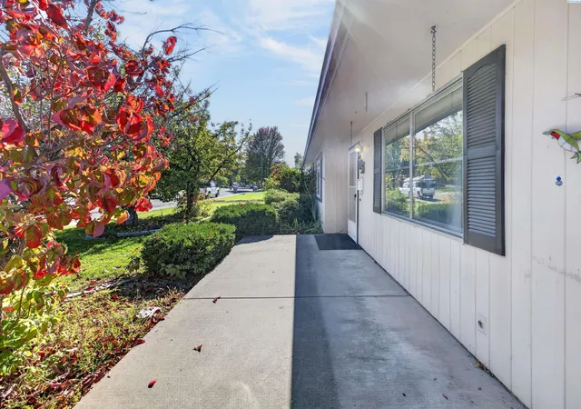 Photo 3 of Single family home for sale at 605 Cottonwood Dr, Richland, WA 99352 | MLS# PAC297107 | Listing updated on 2026-10-23
