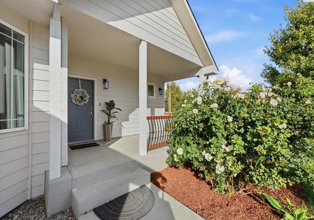 Photo 3 of Single family home for sale at 1210 Gage Blvd, Richland, WA 99352 | MLS# PAC297109 | Listing updated on 2026-10-17