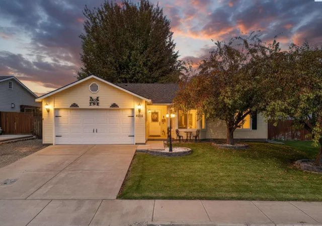 Photo 1 of Single family home for sale at 4316 W 8th Avenue, Kennewick, WA 99336 | MLS# PAC297121 | Listing updated on 2026-10-21