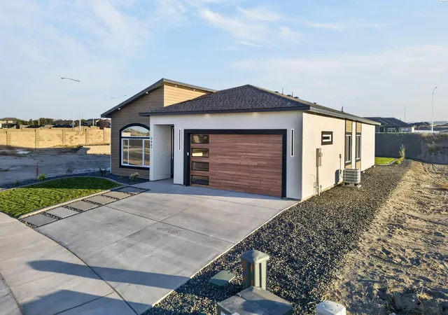 Photo 4 of Single family home for sale at 3467 Allison Way, Richland, WA 99352 | MLS# PAC297122 | Listing updated on 2026-10-23