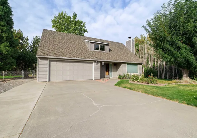 Photo 1 of Single family home for sale at 908 S Wilson Ct, Kennewick, WA 99336 | MLS# PAC297123 | Listing updated on 2026-10-20