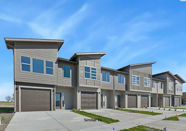 Photo 3 of Single family home for sale at 4414 Road 114, Pasco, WA 99301 | MLS# PAC297129 | Listing updated on 2026-10-14