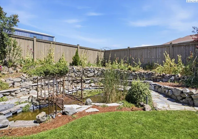 Photo 3 of Single family home for sale at 2986 Bruce Lee Ln, Richland, WA 99352 | MLS# PAC297131 | Listing updated on 2026-10-20
