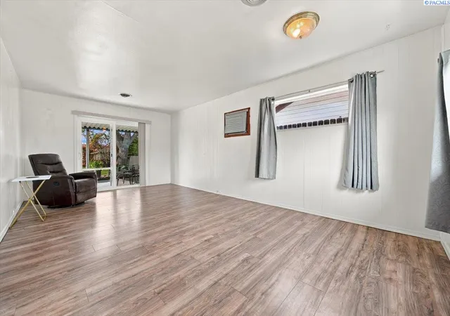 Photo 3 of Single family home for sale at 2306 Dallas St, Richland, WA 99352 | MLS# PAC297132 | Listing updated on 2026-10-16