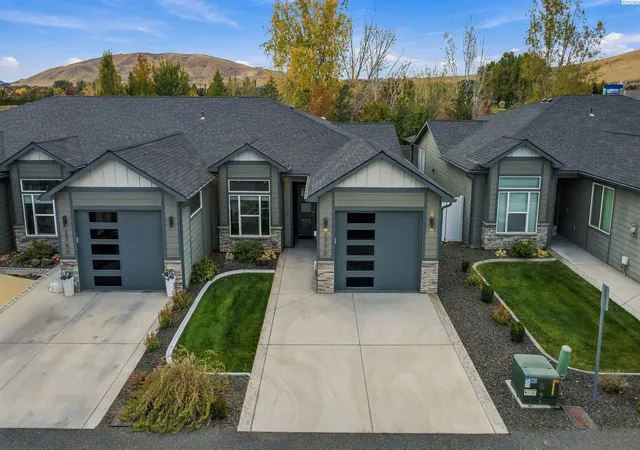 Photo 1 of Townhouse for sale at 2770 Friesian Ct, West Richland, WA 99353 | MLS# PAC297151 | Listing updated on 2026-10-17