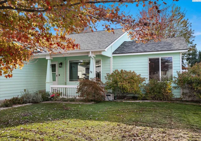 Photo 3 of Single family home for sale at 5401 Seahawk Dr, West Richland, WA 99353 | MLS# PAC297159 | Listing updated on 2026-10-14