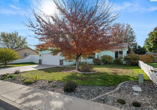 Photo 4 of Single family home for sale at 5401 Seahawk Dr, West Richland, WA 99353 | MLS# PAC297159 | Listing updated on 2026-10-14