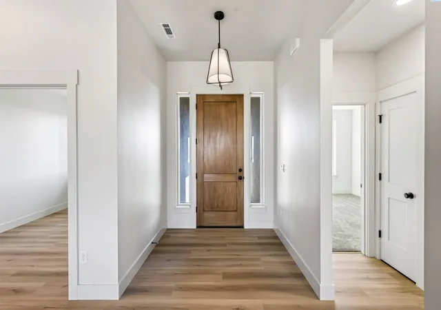 Photo 2 of Single family home for sale at 43860 N Whan Rd, Benton City, WA 99320 | MLS# PAC297163 | Listing updated on 2026-10-17