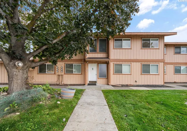 Photo 1 of Condo for sale at 3121 W Hood Ave, Kennewick, WA 99336 | MLS# PAC297165 | Listing updated on 2026-10-14