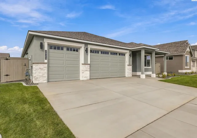Photo 1 of Single family home for sale at 2921 Halfway Ave, Richland, WA 99354 | MLS# PAC297168 | Listing updated on 2026-10-14