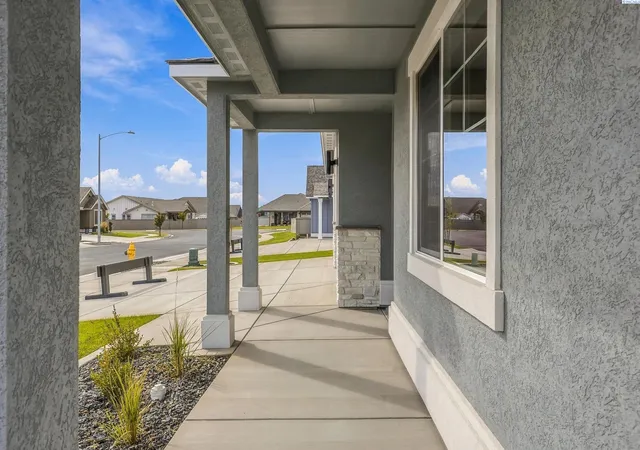 Photo 2 of Single family home for sale at 2921 Halfway Ave, Richland, WA 99354 | MLS# PAC297168 | Listing updated on 2026-10-14