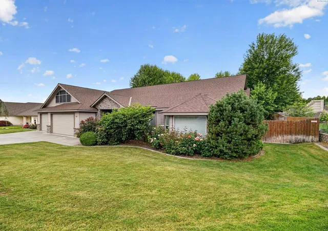 Photo 1 of Single family home for sale at 361 Rachel, Kennewick, WA 99338 | MLS# PAC297173 | Listing updated on 2026-10-14