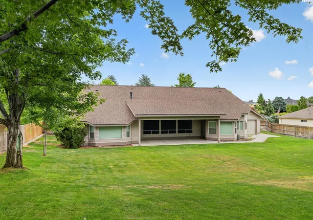 Photo 4 of Single family home for sale at 361 Rachel, Kennewick, WA 99338 | MLS# PAC297173 | Listing updated on 2026-10-14