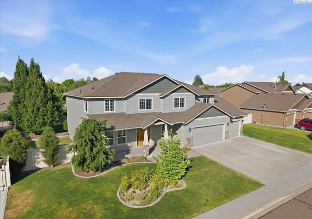 Photo 3 of Single family home for sale at 612 Southwell St, Richland, WA 99352 | MLS# PAC297178 | Listing updated on 2026-10-20