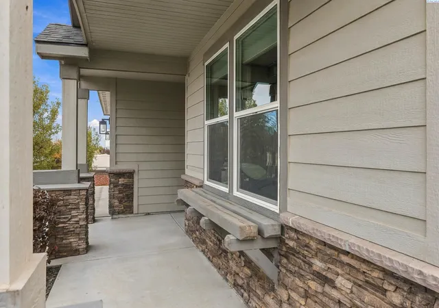 Photo 2 of Single family home for sale at 2816 Chelan Loop, Richland, WA 99352 | MLS# PAC297179 | Listing updated on 2026-10-15