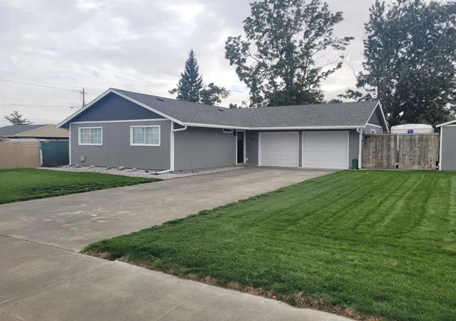Photo 1 of Single family home for sale at 1413 W 7th Avenue, Kennewick, WA 99336 | MLS# PAC297183 | Listing updated on 2026-10-15