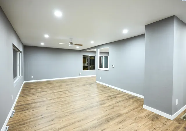 Photo 3 of Single family home for sale at 1623 W 1st Avenue, Kennewick, WA 99336 | MLS# PAC297184 | Listing updated on 2026-10-17