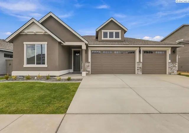 Photo 1 of Single family home for sale at 2929 Halfway Ave, Richland, WA 99354 | MLS# PAC297186 | Listing updated on 2026-10-22