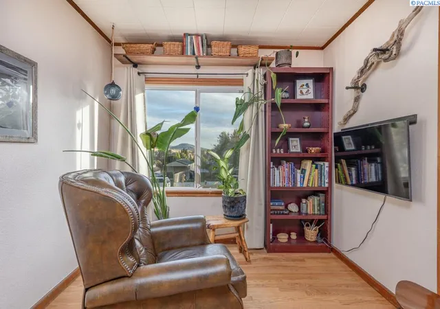 Photo 4 of Single family home for sale at 220 W Alder St, Palouse, WA 99161 | MLS# PAC297190 | Listing updated on 2026-10-20