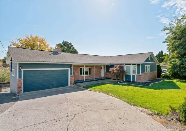 Photo 1 of Single family home for sale at 4115 S Gum St, Kennewick, WA 99337 | MLS# PAC297210 | Listing updated on 2026-10-21