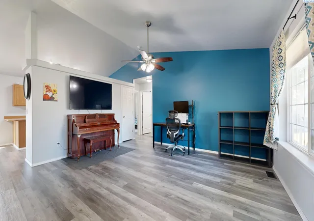 Photo 2 of Single family home for sale at 5204 Bakerloo Ln, Pasco, WA 99301 | MLS# PAC297212 | Listing updated on 2026-10-22