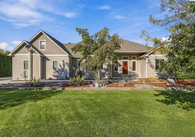 Photo 2 of Single family home for sale at 44404 N 280 Prairie Ne, Benton City, WA 99320 | MLS# PAC297214 | Listing updated on 2026-10-20