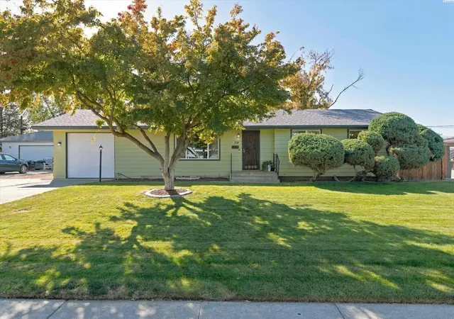 Photo 1 of Single family home for sale at 119 Cottonwood Dr, Richland, WA 99352 | MLS# PAC297216 | Listing updated on 2026-10-17