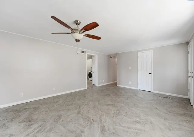 Photo 4 of Single family home for sale at 1217 Cedar Ave, Richland, WA 99354 | MLS# PAC297227 | Listing updated on 2026-10-19