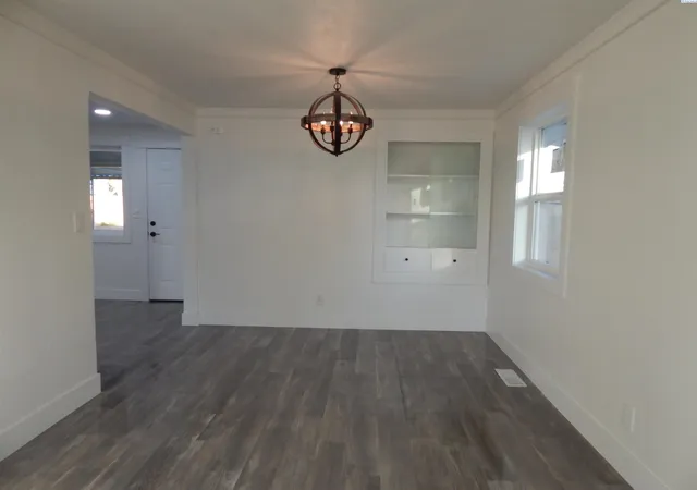 Photo 3 of Single family home for sale at 1915 N 19th Avenue, Pasco, WA 99301 | MLS# PAC297240 | Listing updated on 2026-10-17