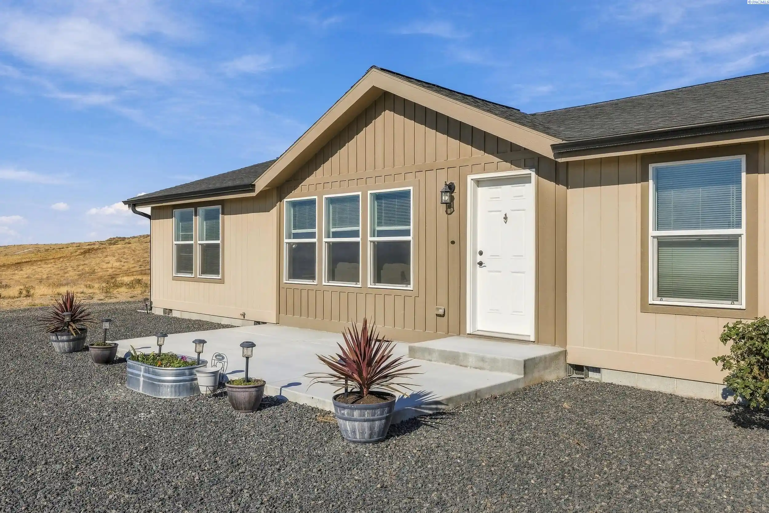 Photo 1 of Manufactured home for sale at 69003 E 1820 Prairie Se, Plymouth, WA 99346 | MLS# PAC297250 | Listing updated on 2026-10-25