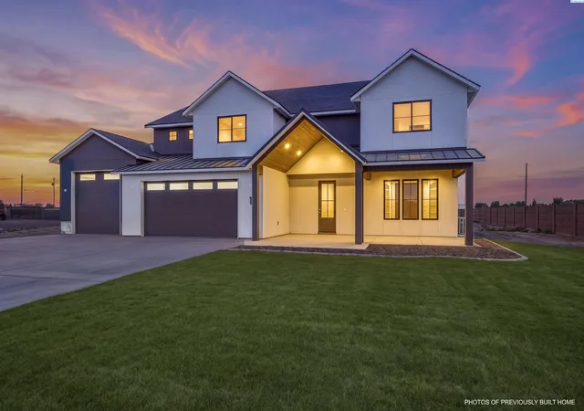 Single family home for sale at 8504 Axil Ln, Pasco, WA 99301 | MLS# PAC297252