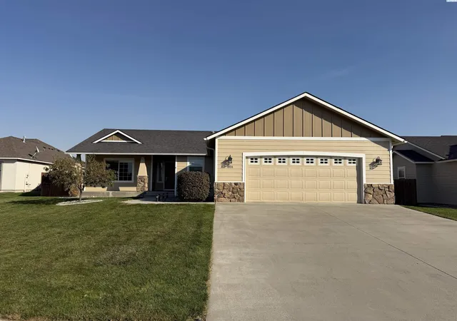 Single family home for sale at 1806 Wallace Ct, West Richland, WA 99353 | MLS# PAC297255 | Listing updated on 2026-10-20