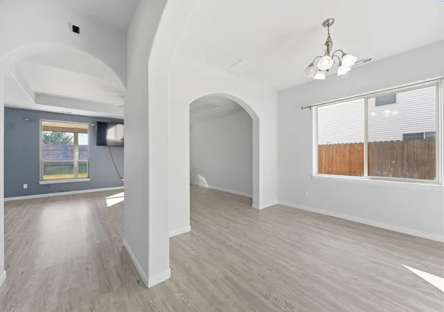 Photo 3 of Single family home for sale at 4520 NW Commons Dr, Pasco, WA 99301 | MLS# PAC297259 | Listing updated on 2026-10-20