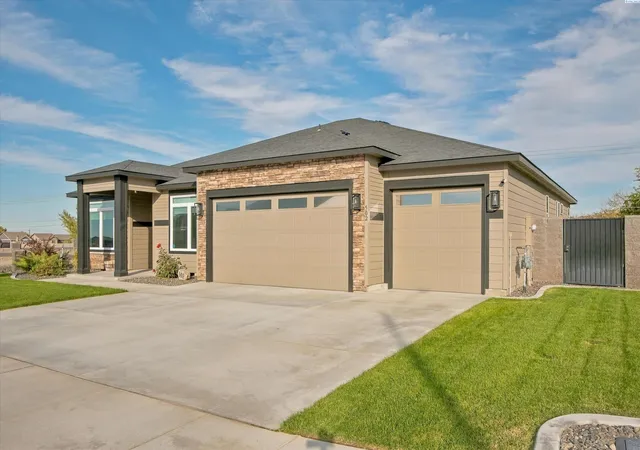 Photo 2 of Single family home for sale at 502 Tatoosh Ave, West Richland, WA 99353 | MLS# PAC297267 | Listing updated on 2026-10-21