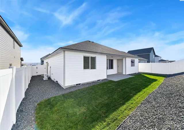 Photo 1 of Single family home for sale at 716 Honeylicious St, Richland, WA 99352 | MLS# PAC297270 | Listing updated on 2026-10-20