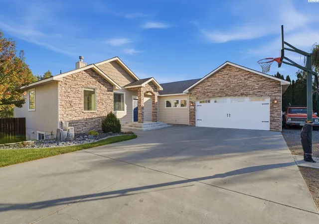 Photo 3 of Single family home for sale at 432 Liberty Ln, Richland, WA 99352 | MLS# PAC297271 | Listing updated on 2026-10-20