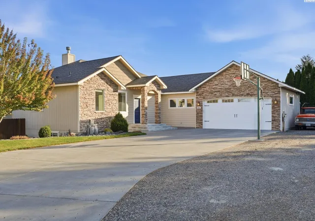 Photo 4 of Single family home for sale at 432 Liberty Ln, Richland, WA 99352 | MLS# PAC297271 | Listing updated on 2026-10-20