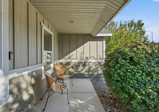 Photo 1 of Single family home for sale at 6606 W 6th Avenue, Kennewick, WA 99336 | MLS# PAC297274 | Listing updated on 2026-10-20