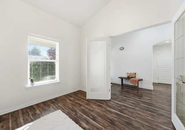 Photo 4 of Single family home for sale at 6606 W 6th Avenue, Kennewick, WA 99336 | MLS# PAC297274 | Listing updated on 2026-10-20